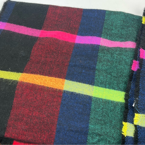 Francesca boutique plaid mult-colored large rectangular scarf/wrap - Picture 8 of 12